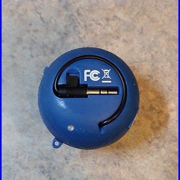 Blue Hamburger mini speaker - Picture 3 of 5